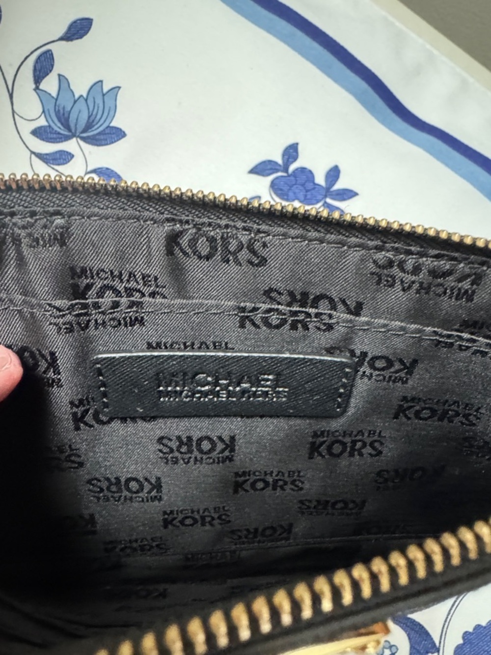 Michael Kors Black Chevron Mixed-Texture Wristlet Clutch - Picture 10 of 12